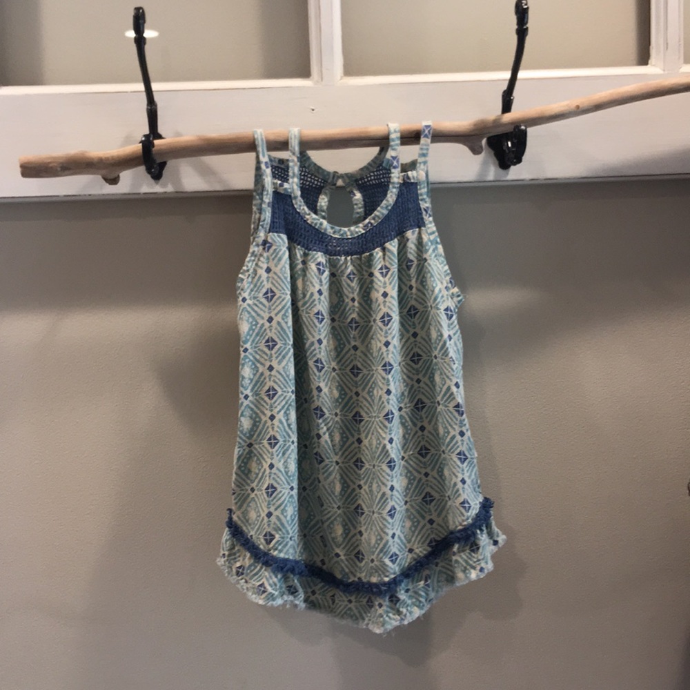 Roxy Tank